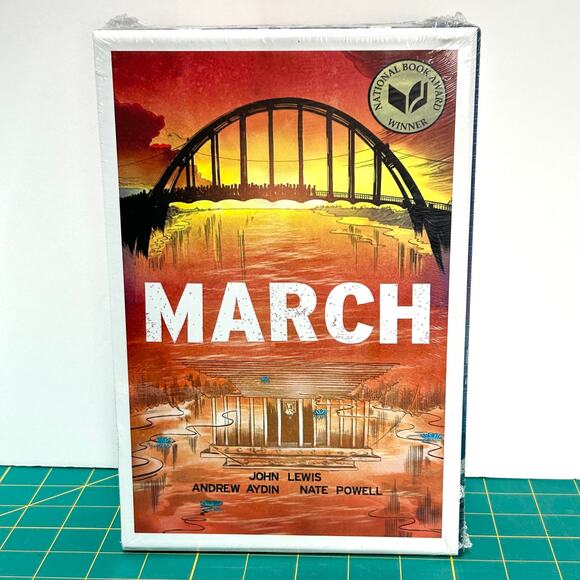 March Trilogy Slipcase John Lewis Civil Rights Graphic Novel Pbk Set 2016 NEW - Picture 4 of 13